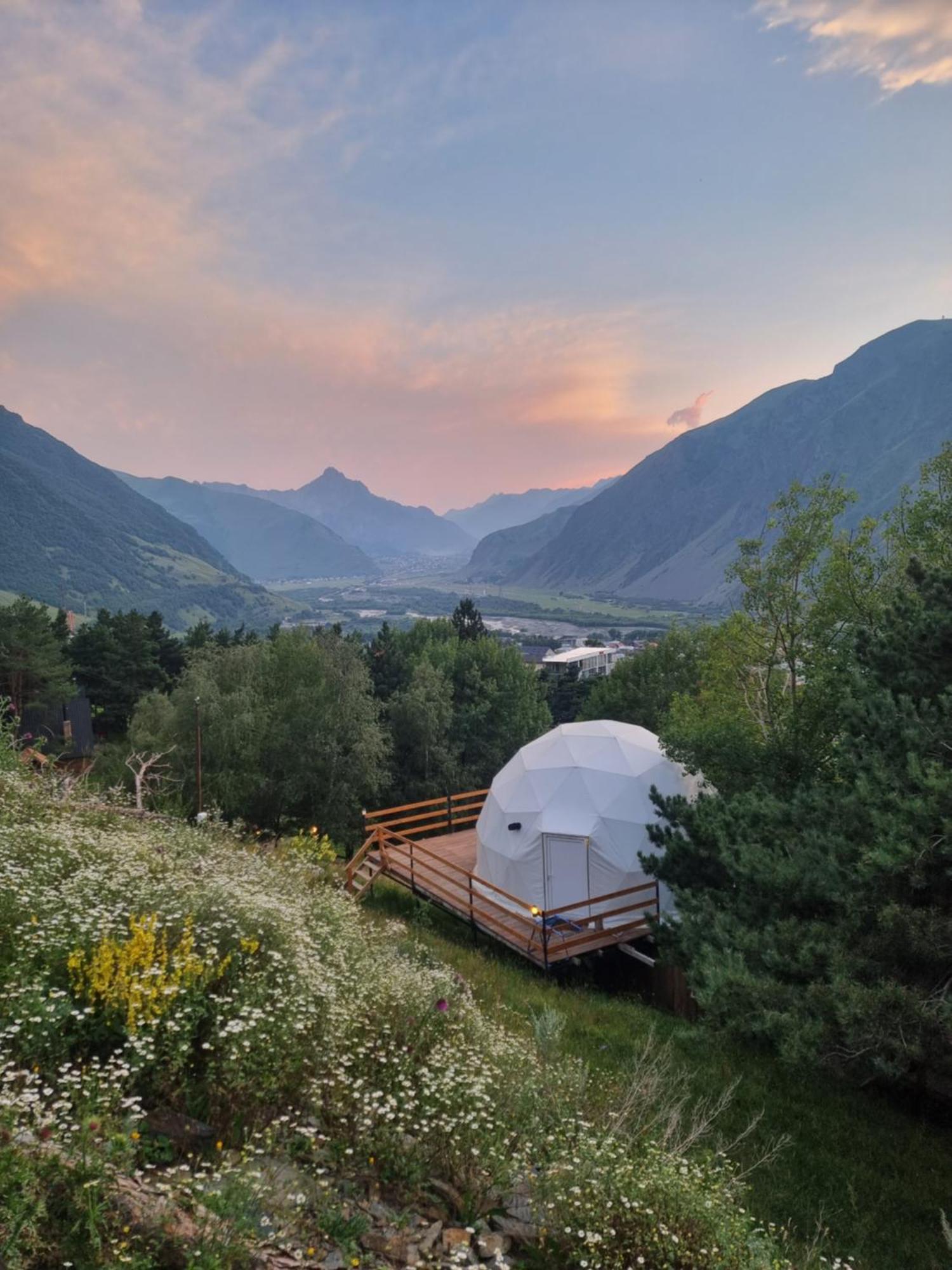 Elia Glamping Hotel Stepantsminda Exterior photo